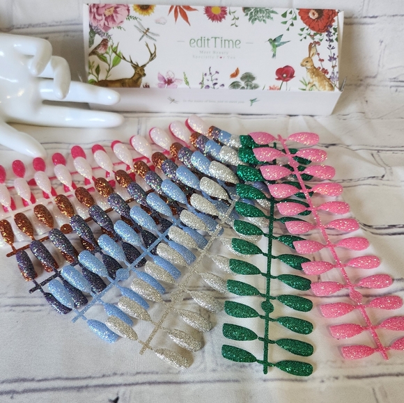 Glitter Nails Set of 8 - Picture 10 of 10